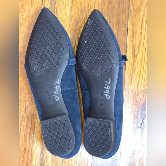 Bella-Vita Blue Suede Flats 8 Wide - Picture 6 of 8